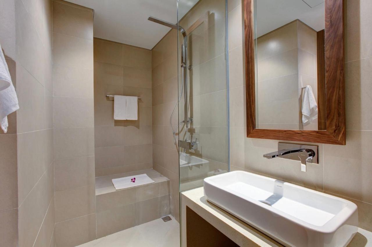 Stunning Apartments Across My Khe Beach ! Rooftop Pool & Gym Da Nang Eksteriør bilde